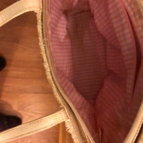 FLOWERED STRAW PURSE - Picture 2 of 3